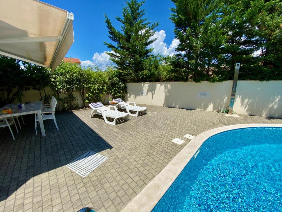 Private Pool And Mediterranean Garden Apt Mia Šilo Kültér fotó