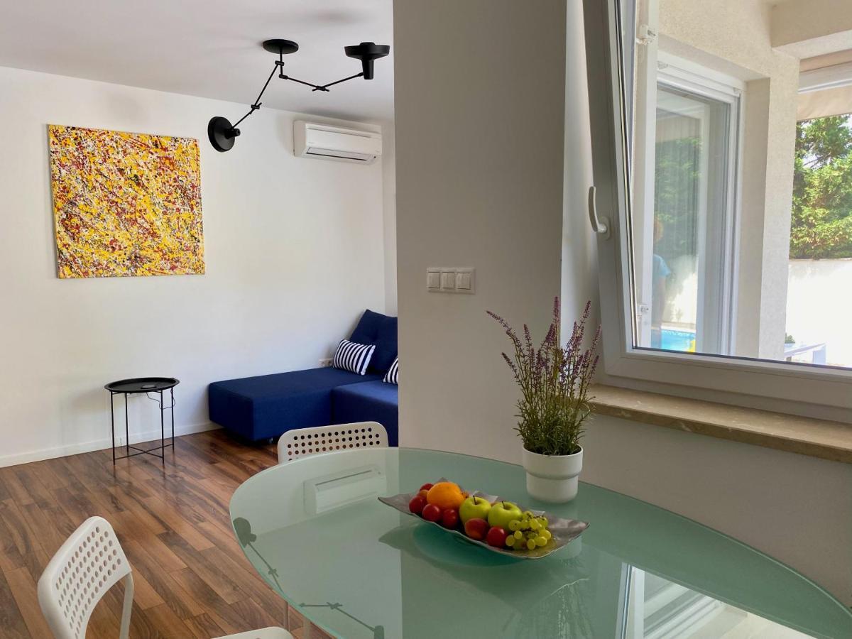Private Pool And Mediterranean Garden Apt Mia Šilo Kültér fotó